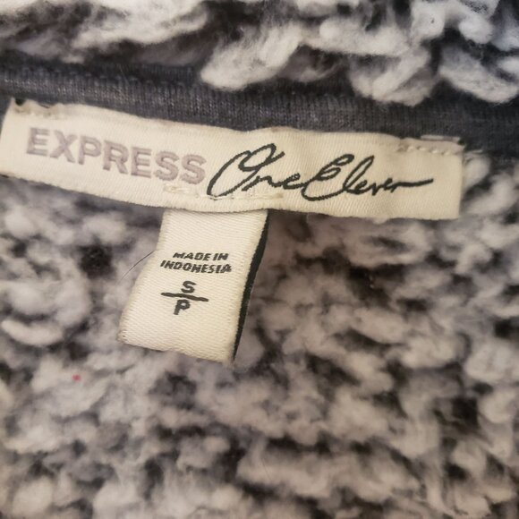 Express One Eleven Sherpa Fleece Pullover Small Faux Fur Womens Jacket Gray - Picture 5 of 8